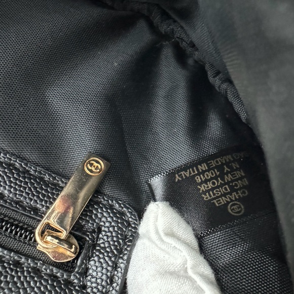 Chanel GWP Black Quilted Bag with Gold Chain Accent - Picture 14 of 16